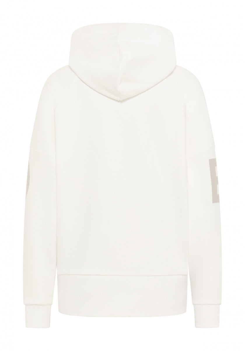 Cloud White + Silver Sand
