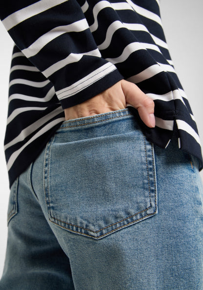 Coldwater + Cloud White STRIPE